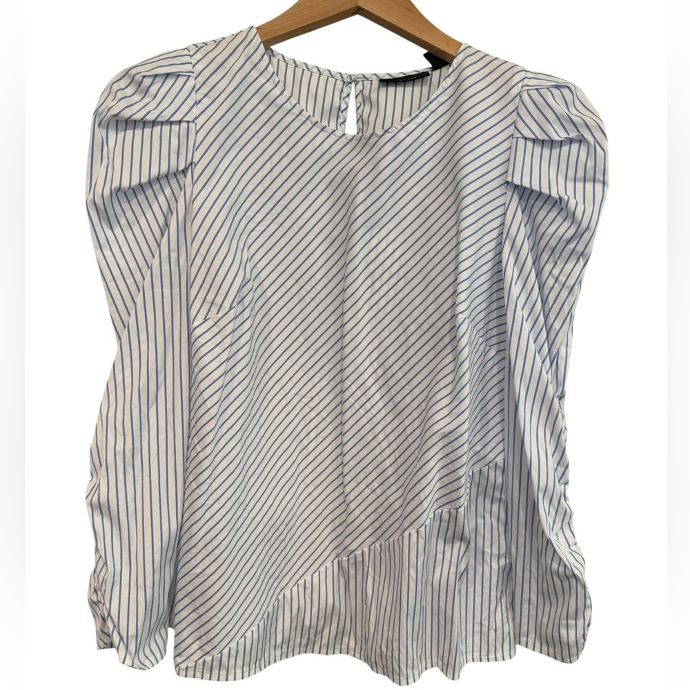Halogen Women's Blue and White Striped Puff-Sleeve Blouse